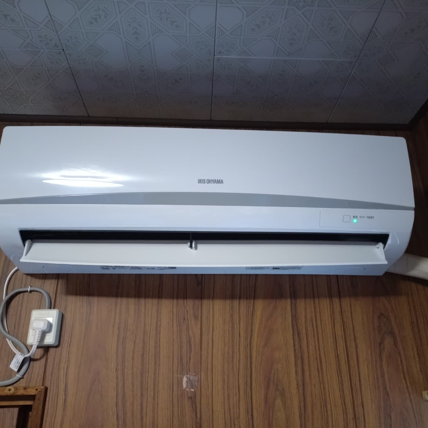 ブレーカーを追加してエアコンコンセント作成しました